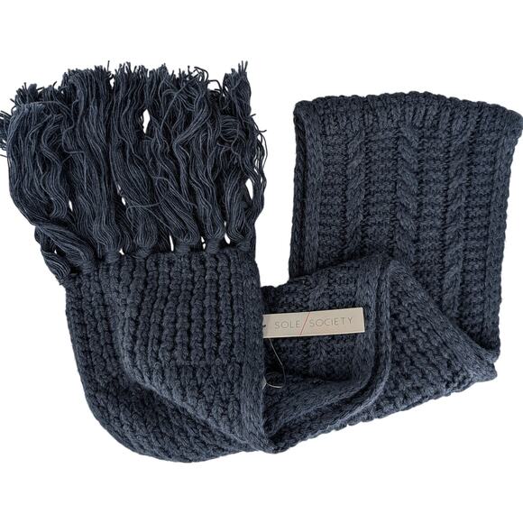 Sole Society Chunky Ribbed Scarf Cable Knit Fringed Hem - Picture 4 of 9